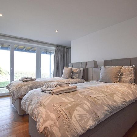 Whispers - 4 Bedroom Modern Family Holiday Home In Salcombe Sleeps 8 Extérieur photo