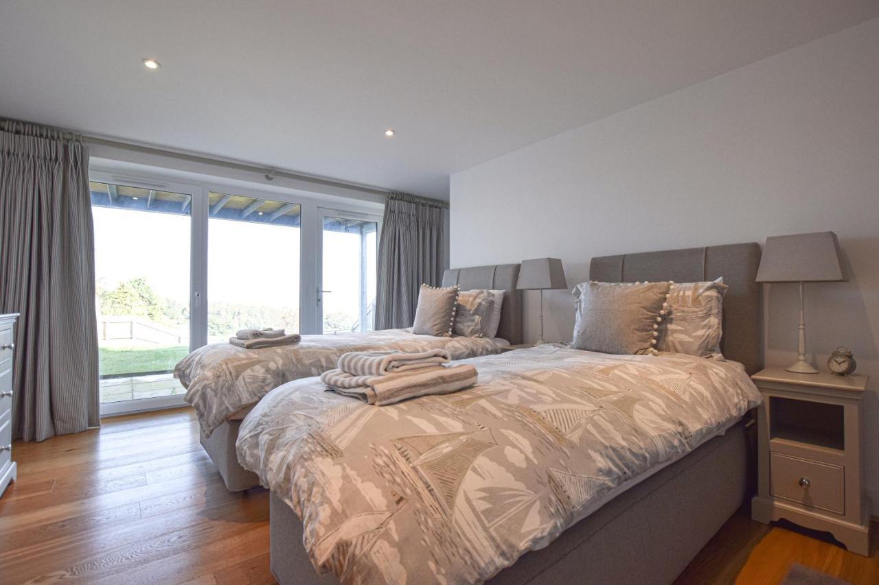 Whispers - 4 Bedroom Modern Family Holiday Home In Salcombe Sleeps 8 Extérieur photo